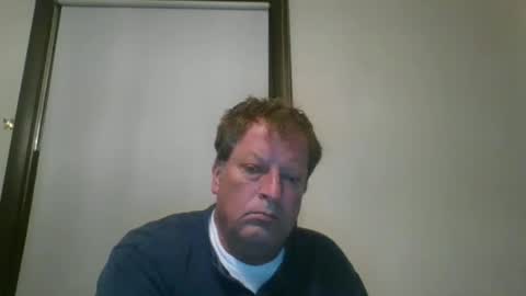 scottpbi52 online show from May 5, 1:56 am