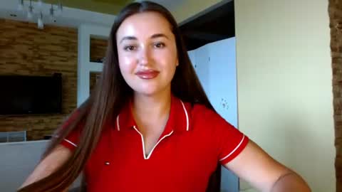 Elizabeth  online show from July 3, 9:47 am