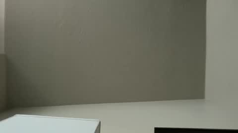 Snapshot of seanjohnsen chatting on February 16, 2:32 pm seanjohnsen online show from February 16, 2:32 pm