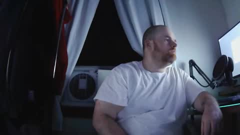 seanv26 online show from September 26, 1:24 am