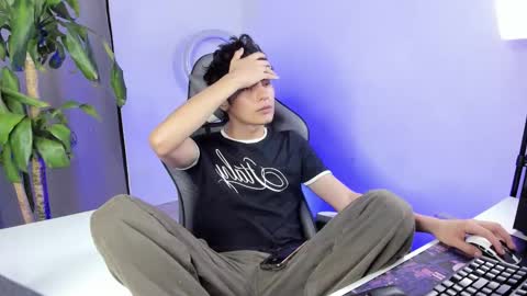 sebastian online show from March 11, 4:43 pm