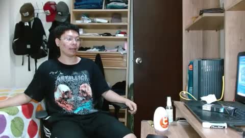 Sebas online show from February 25, 7:06 pm