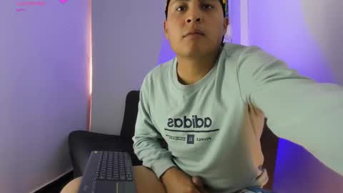 Sebastian Col online show from February 8, 7:05 pm