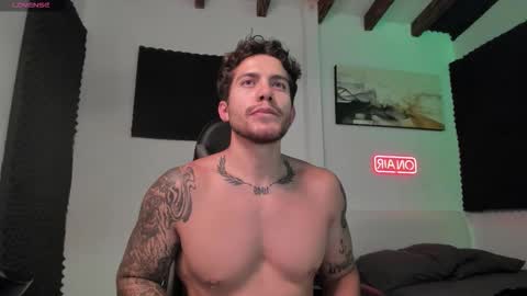 Lucian Sinclair online show from December 4, 2:55 am