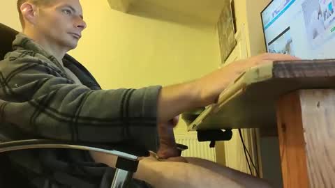 Snapshot of sebastianspalding450 chatting on October 9, 9:04 am sebastianspalding450 online show from October 9, 9:04 am