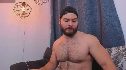 Instagram jeanpaulfit  online show from March 23, 11:10 pm