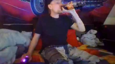 secendlife online show from March 14, 8:13 pm