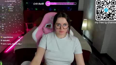 Snapshot of secret_goddes chatting on October 17, 11:58 am Catrin Mo Tu We Th Fr 5 GMT 3am-9am online show from October 17, 11:58 am