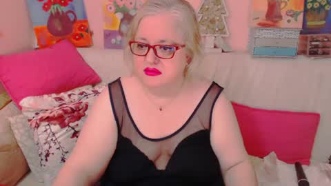 Alice online show from June 16, 7:51 pm