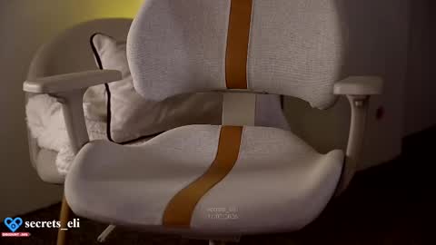 Eliz online show from February 11, 8:01 pm