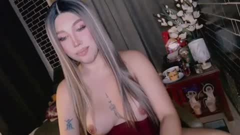 Ada Thompson online show from April 28, 1:48 pm