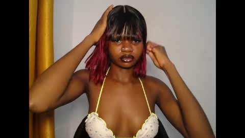 seductive_sugar247 online show from June 12, 2:54 am