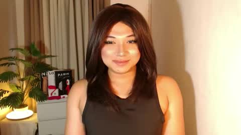 Deluxe online show from December 5, 11:45 pm