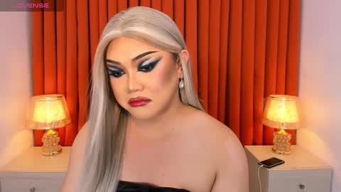 Natalie Mefford online show from February 27, 12:14 am