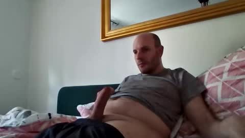 Sebastian online show from April 21, 2:24 pm