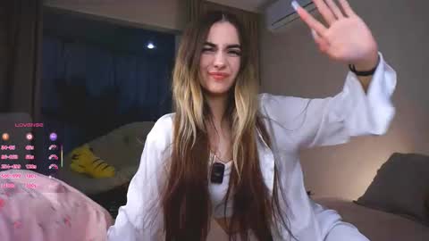Snapshot of seeeyoubaby chatting on September 22, 4:33 pm Slavia online show from September 22, 4:33 pm