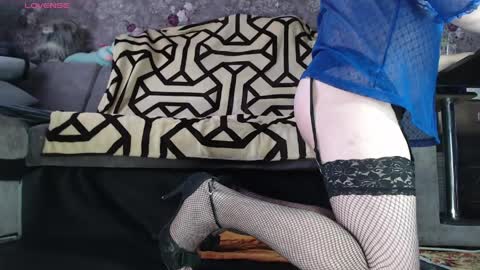 Angie online show from March 29, 10:17 am