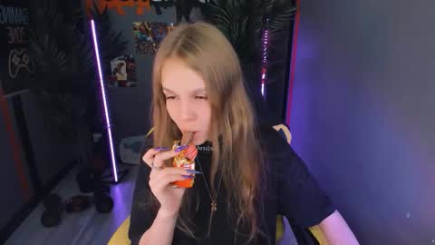 Snapshot of selen_hells_weet chatting on September 12, 5:48 pm Selena online show from September 12, 5:48 pm