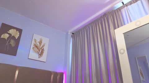 Selena online show from October 9, 1:38 pm