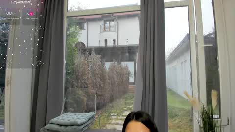 Selena online show from January 31, 10:20 am