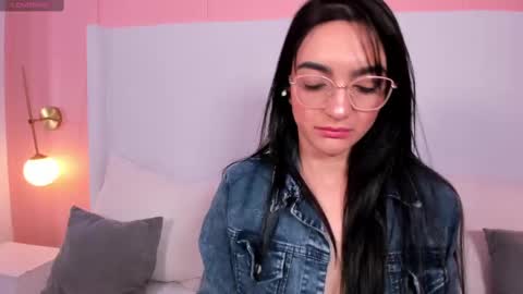 Snapshot of selena_rous chatting on September 12, 1:35 pm Selena Rous online show from September 12, 1:35 pm