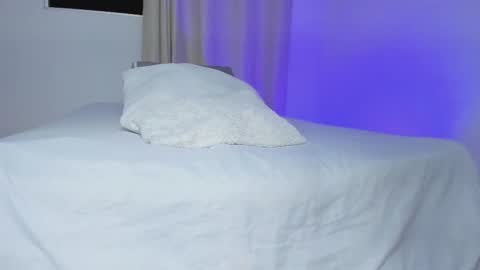 Snapshot of selenafox_0 chatting on September 10, 1:39 am selenafox online show from September 10, 1:39 am