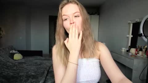 selenagentle online show from January 17, 7:07 am