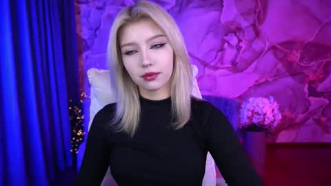 Snapshot of selenairis chatting on October 1, 6:23 am selenairis online show from October 1, 6:23 am