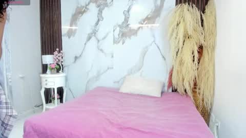 Selena reyess online show from October 7, 7:43 pm