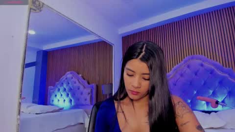 selenastonne online show from September 16, 8:45 pm