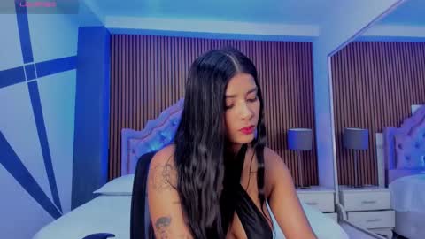 selenastonne online show from October 2, 8:51 pm