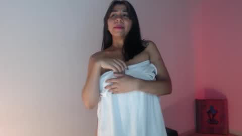 Snapshot of selene_gils chatting on March 5, 2:36 am nathy online show from March 5, 2:36 am