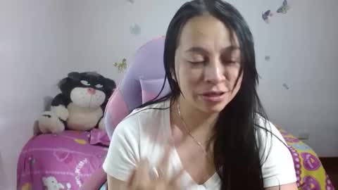 selene_mixx online show from May 2, 1:50 pm