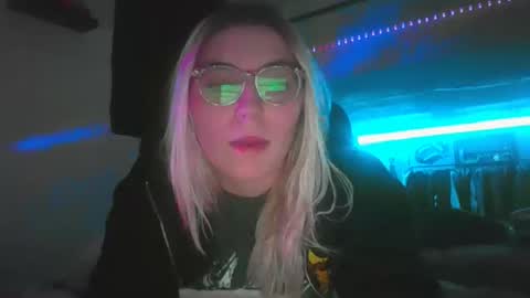 Selene online show from January 7, 2:10 am