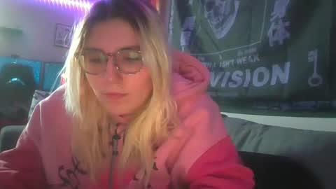 Selene online show from January 29, 5:13 pm