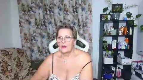 Selenna online show from December 17, 1:07 am