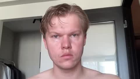 self_facial_lover online show from April 4, 11:39 am