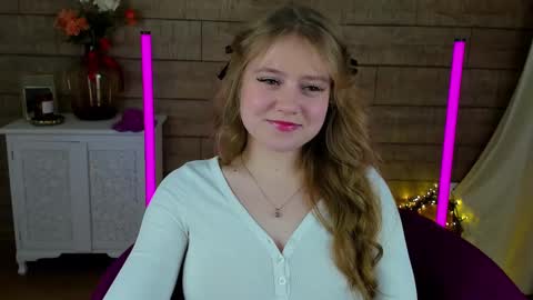 SelinSwarovski online show from March 9, 12:42 am