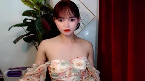 Snapshot of sensational_yeng chatting on October 17, 12:09 pm sensational_yeng online show from October 17, 12:09 pm