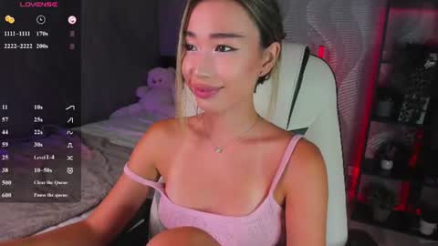 Kiki online show from June 25, 3:39 pm