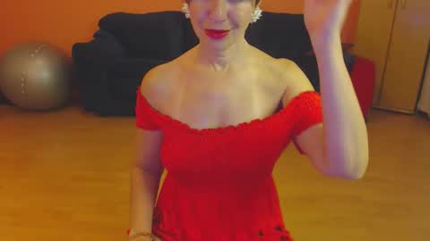 sensualmyra online show from April 18, 11:56 am