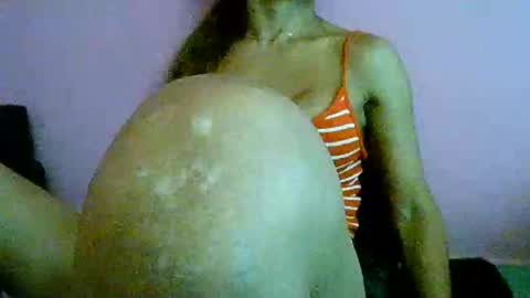 Snapshot of sensualnatasha chatting on February 12, 4:22 pm sensualnatasha online show from February 12, 4:22 pm