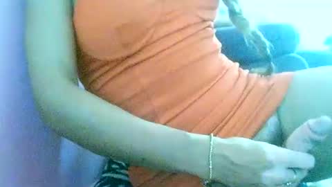 Snapshot of sensualnatasha chatting on January 4, 6:40 pm sensualnatasha online show from January 4, 6:40 pm