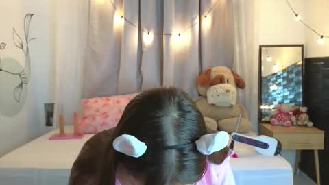 serafina_ online show from December 4, 11:32 am