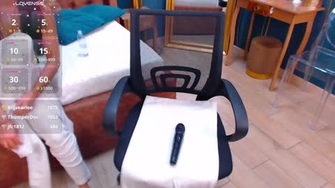 Snapshot of serena_mendez chatting on February 7, 12:28 pm Serena online show from February 7, 12:28 pm