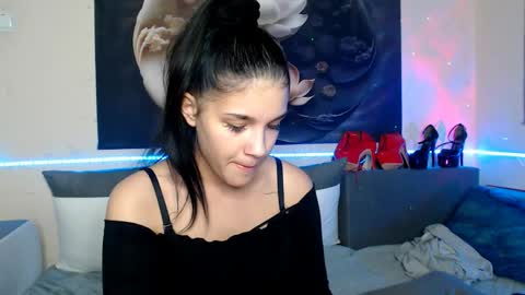 serenaandryan online show from April 24, 10:12 pm