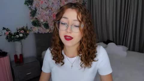 Snapshot of sereneflame chatting on September 18, 5:06 pm Ophelia online show from September 18, 5:06 pm