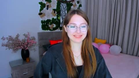 Snapshot of sereneflame chatting on March 3, 4:05 pm Ophelia online show from March 3, 4:05 pm