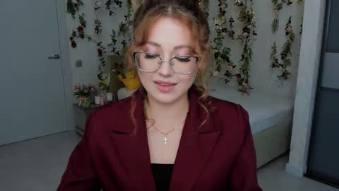 Snapshot of sereneflame chatting on September 12, 6:32 pm Ophelia online show from September 12, 6:32 pm