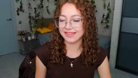 Snapshot of sereneflame chatting on September 19, 5:16 pm Ophelia online show from September 19, 5:16 pm